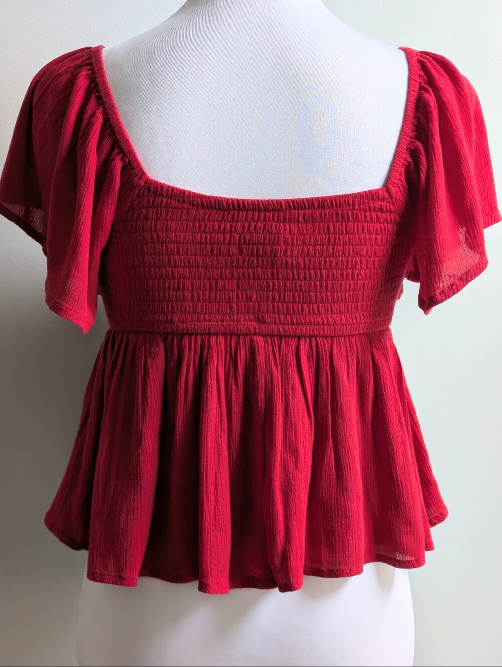 EUC....Hollister Sweetheart Neckline Ruched Red Babydoll Top Size S - Picture 3 of 6